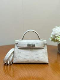 Picture of Hermes Handbags _SKUfw214635698fw
